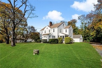 115 Danielson Pike in Scituate, RI - Building Photo - Building Photo