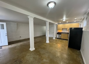 60 Frankfort St, Unit B in Boston, MA - Building Photo - Building Photo