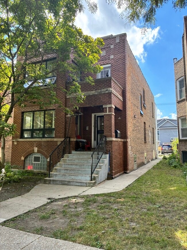 property at 5017 W Agatite Ave