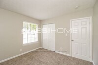 49 Burnham Dr photo'