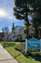 4560 Maple Ave in La Mesa, CA - Building Photo