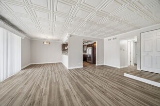 15700 86th Ave in Orland Park, IL - Building Photo - Building Photo