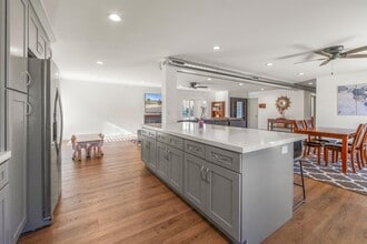 1558 Wakefield Ave in Thousand Oaks, CA - Building Photo - Building Photo