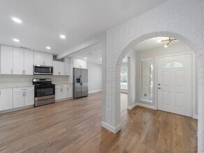 13546 Wimbledon Dr in Sugar Land, TX - Building Photo - Building Photo
