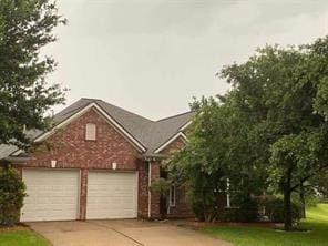 7902 Fall Hollow Dr in Houston, TX - Building Photo - Building Photo