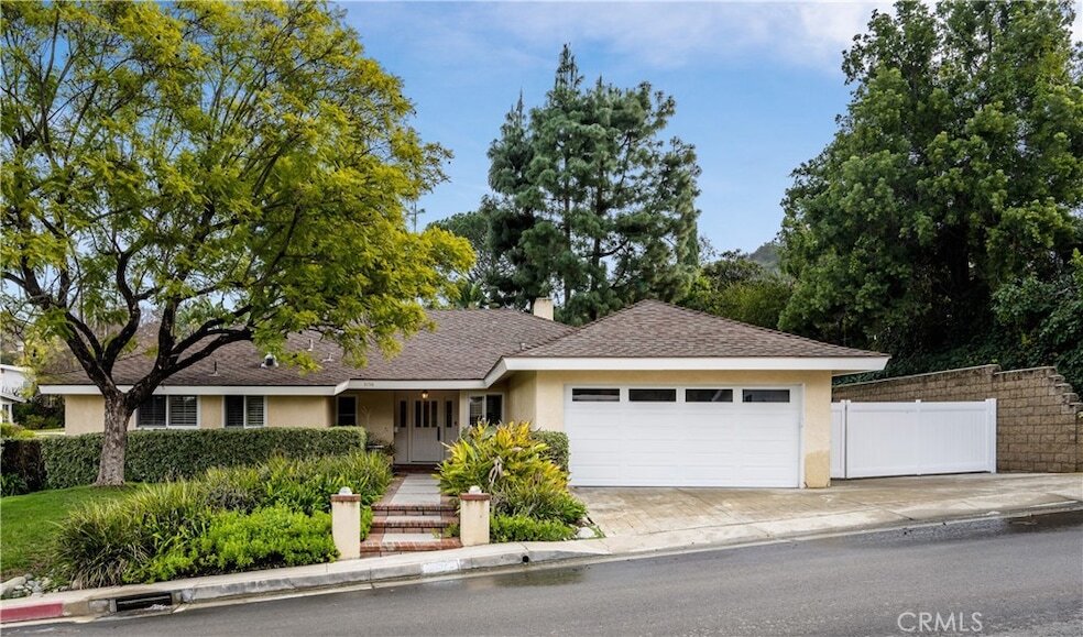 3150 Dona Maria Dr in Los Angeles, CA - Building Photo