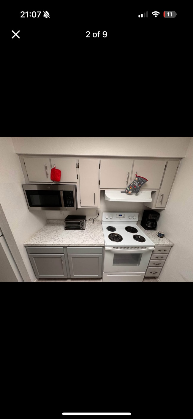 12204 Menaul Blvd NE, Unit B