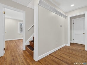 87 McVeagh Rd in Westbrook, CT - Foto de edificio - Building Photo