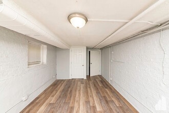 3818 W Irving Park Rd in Chicago, IL - Building Photo - Building Photo