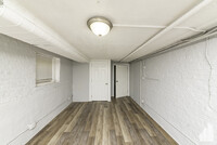 3818-1 W Irving Park Rd, Unit 1 in Chicago, IL - Building Photo - Building Photo