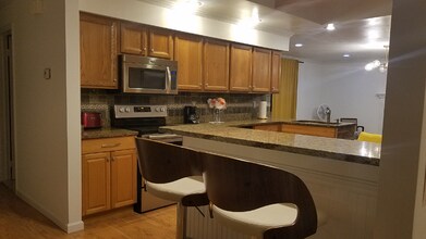 4 Keystone in Canton Township, MI - Building Photo - Building Photo