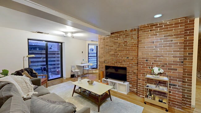 79 Gainsborough St, Unit 006 in Boston, MA - Building Photo - Building Photo