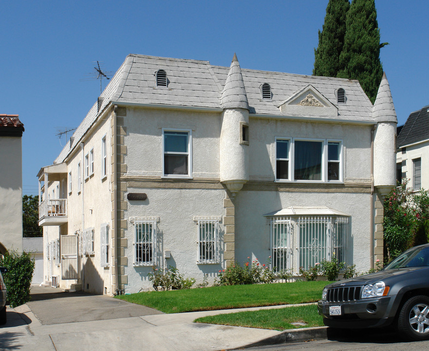 419 N Hayworth Ave in Los Angeles, CA - Building Photo