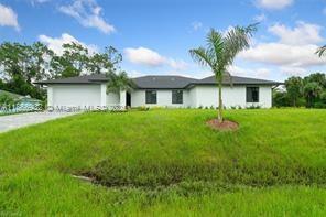 5016 28th St SW in Lehigh Acres, FL - Building Photo