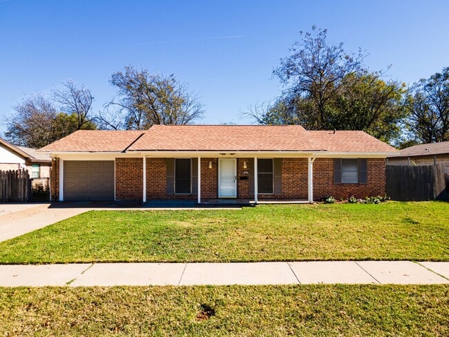 property at 1802 Janis Dr