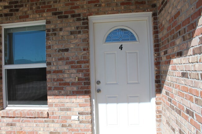 741 N Nicholson Ave, Unit 2