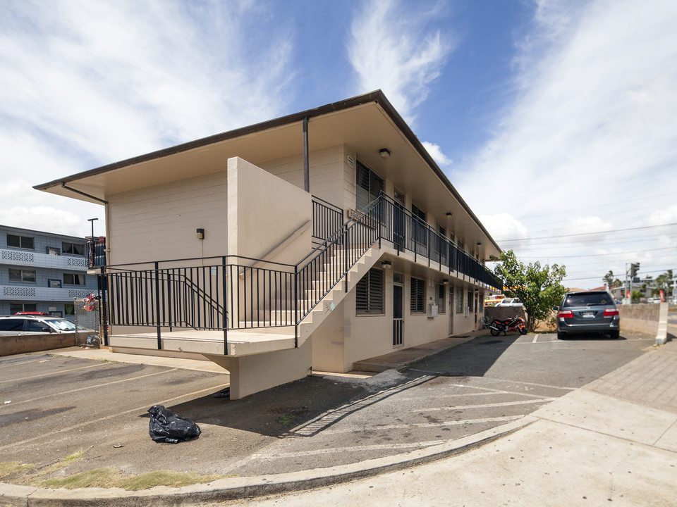 94-142 Pupupuhi St in Waipahu, HI - Foto de edificio