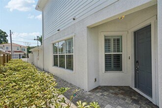307 S Arrawana Ave in Tampa, FL - Building Photo - Building Photo