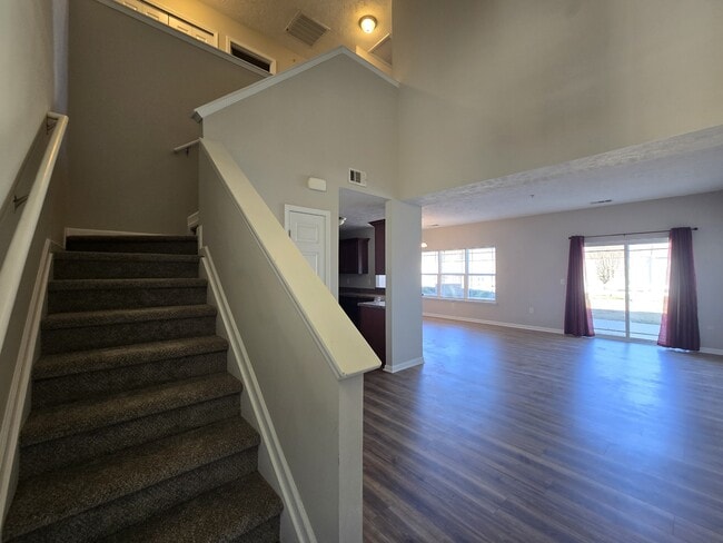 1073 Somerset Springs Dr in Spring Hill, TN - Building Photo - Building Photo