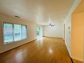 320 Shenandoah Cir in Blacksburg, VA - Building Photo - Building Photo