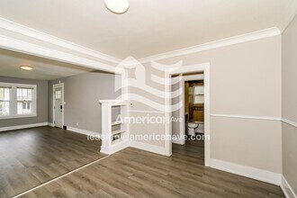 306 E Virginia Ave in Peoria, IL - Foto de edificio - Building Photo