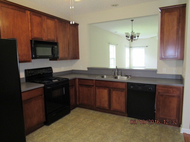 758 E Bristol Way in Richmond Hill, GA - Building Photo - Building Photo