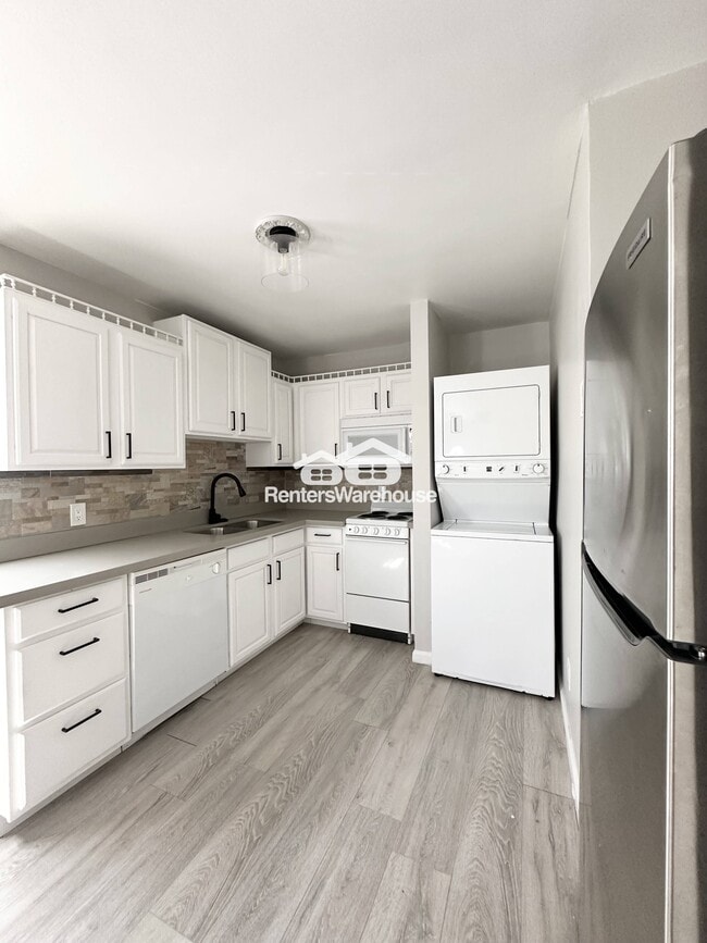 property at 1237 W Pierce St