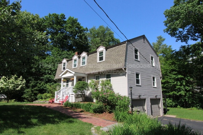 21 Cutts Rd in Durham, NH - Building Photo - Building Photo