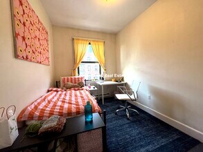 616 Columbus Ave, Unit 5 in Boston, MA - Foto de edificio - Building Photo