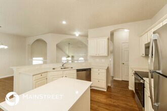 2121 SE 7th St in Lee's Summit, MO - Building Photo - Building Photo