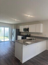 993 Ambleside Dr in Haines City, FL - Building Photo - Building Photo