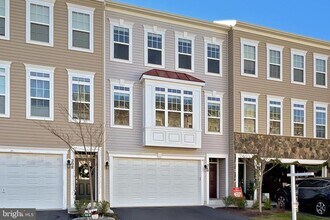 210 Apsley Terrace in Purcellville, VA - Building Photo - Building Photo