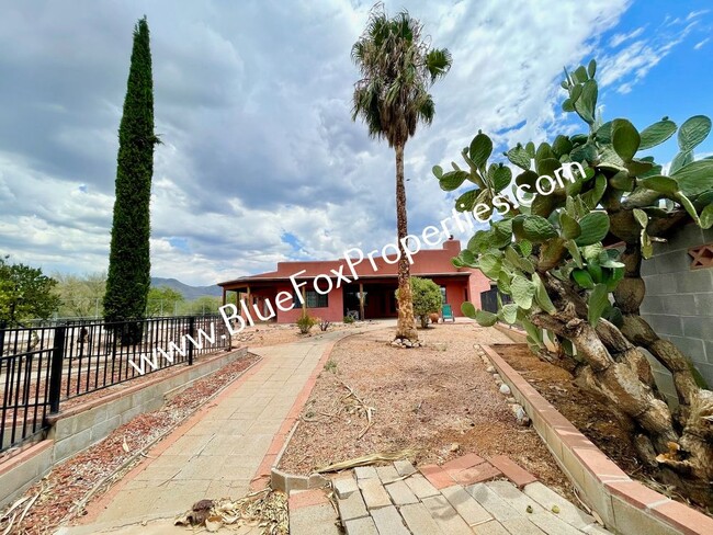 16725 N Red Sunset Trail in Tucson, AZ - Building Photo - Building Photo