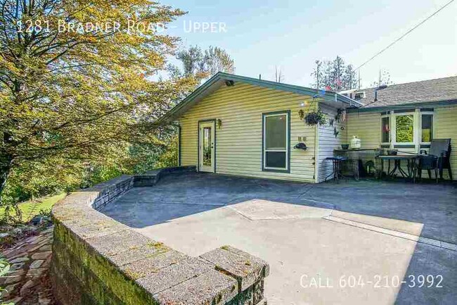 1281 Bradner Rd in Abbotsford, BC - Building Photo - Building Photo