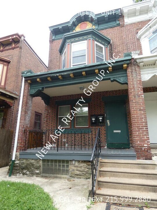 542 E Woodlawn St, Unit Unit 1 in Philadelphia, PA - Building Photo