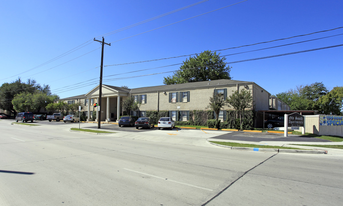 Old South in Pasadena, TX - Foto de edificio