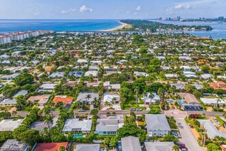 226 Bamboo Rd in West Palm Beach, FL - Foto de edificio - Building Photo