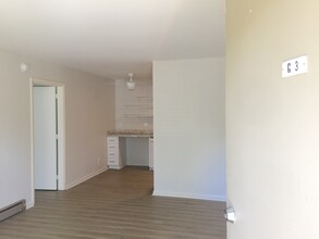 2601 Hillsboro Pike, Unit Villager G 3 in Nashville, TN - Foto de edificio - Building Photo