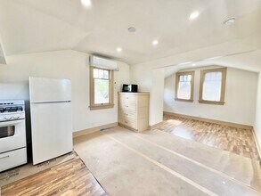 210-210 Temple Ave in Long Beach, CA - Building Photo - Building Photo