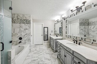 6021 Whispering Lakes Dr in Katy, TX - Building Photo - Building Photo