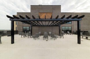 224 Arch St, Unit 204 in Philadelphia, PA - Building Photo