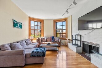 8 Gloucester St in Boston, MA - Building Photo - Building Photo