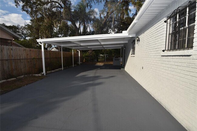 1107 W Woodlawn Ave in Tampa, FL - Building Photo - Building Photo