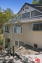 8325 Lookout Mountain Ave in Los Angeles, CA - Building Photo - Building Photo