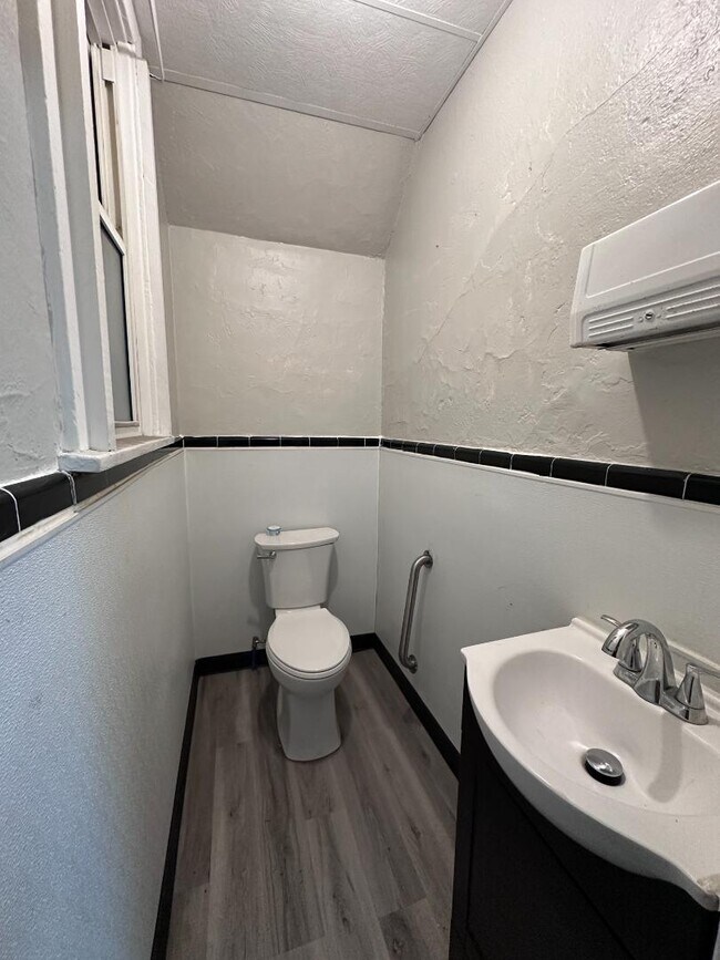 113 W Main St in Plymouth, PA - Building Photo - Building Photo