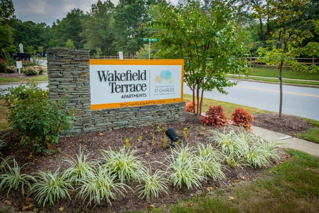 Wakefield Terrace in Waldorf, MD - Foto de edificio - Building Photo