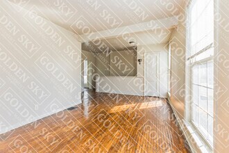 826 W Main St in Muncie, IN - Foto de edificio - Building Photo