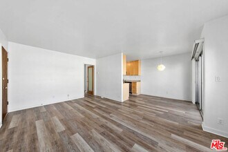 11670 Iowa Ave-Unit -3 in Los Angeles, CA - Building Photo - Building Photo