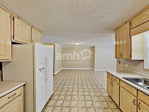 887 Kendall Park Dr in Winder, GA - Foto de edificio - Building Photo