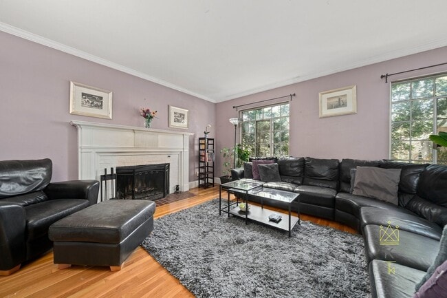 56 W Boulevard Rd in Newton, MA - Building Photo - Building Photo